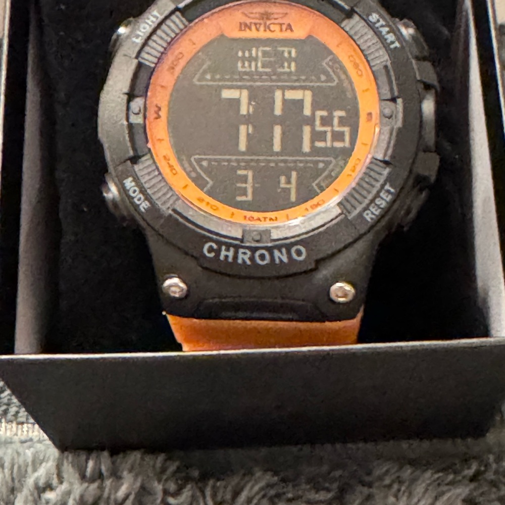 Invicta Men’s Racing Digital 52mm Blk/Org Designed by Professional Drivers.